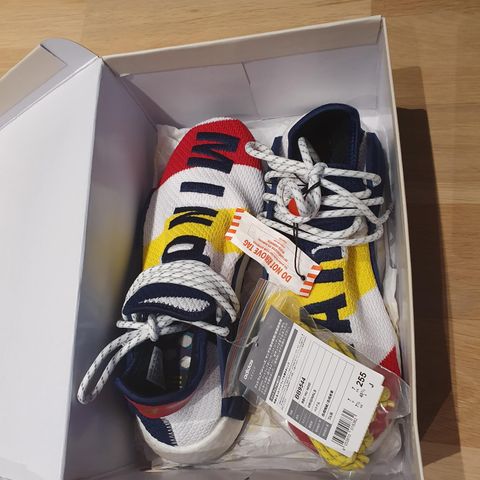 PHARRELL X BILLIONAIRE BOYS CLUB X NMD HUMAN RACE TRAIL BBC (Str 40 2/3)