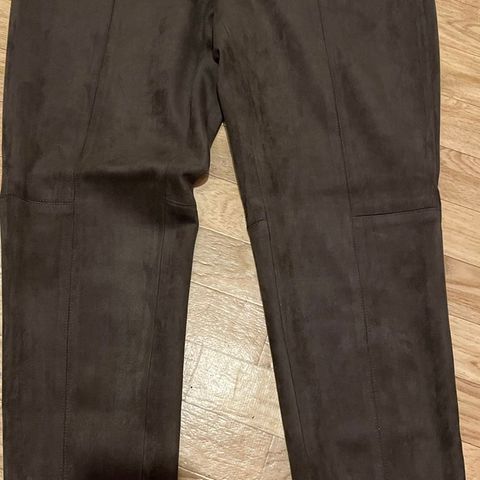 Elastisk Zara Basic damebukse, størrelse 40, brun