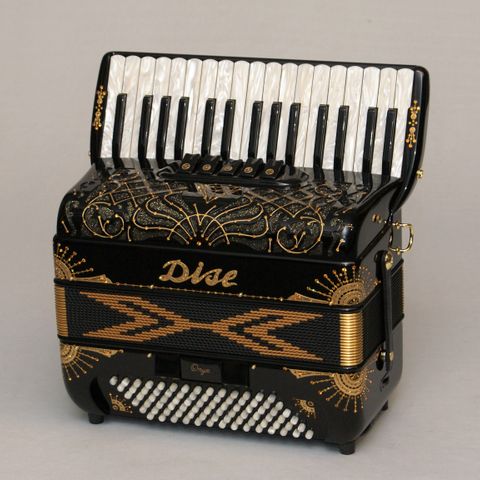 Nye Dise Onyx, pianotrekkspill med lekker gulldekor