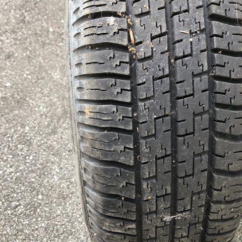 Hjul med ubrukt Pirelli dekk 185/65 R15