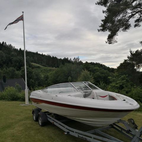 Bayliner 2050 kalesje/havnetrekk