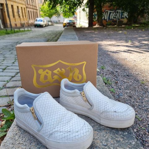 Jordy Ash Italia sneakers str 37