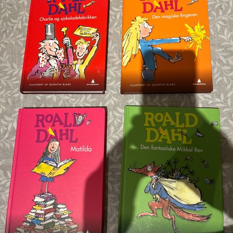 Nesten urørt Samlesett Roald Dahl bøker 4 stk, kan sendes