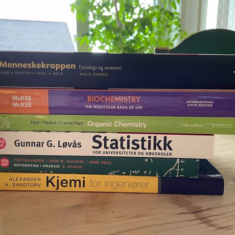 Pent brukt Bioingeniør, Bioteknologi, Sykepleie skolebøker, 150kr pr bok!