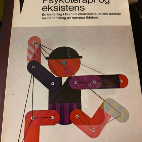 Viktor E Frankl sin bok Psykoterapi og eksistens til salgs.