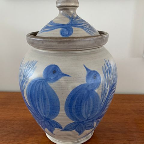 Nydelig krukke / urne fra Willer keramikk
