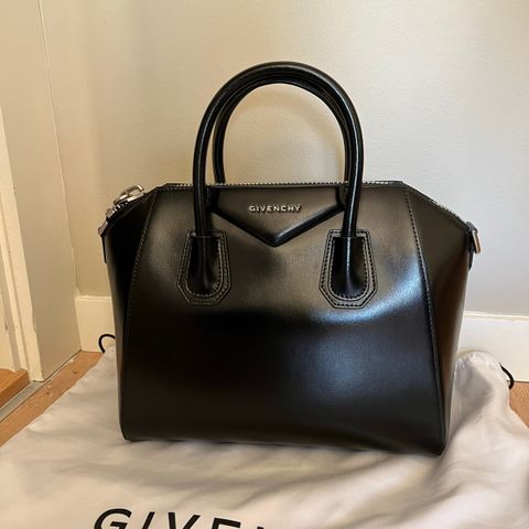 Givenchy Antigona Small