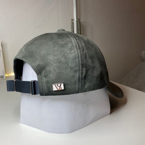 Varsity caps, suede leather, ste. S