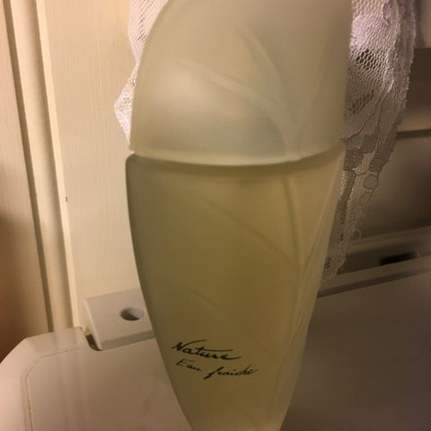 Nature eau Fraiche.  Yves Rocher. 60 ml. Helt full. Discontinued. Parfyme.