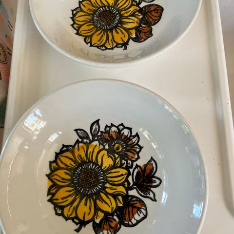 Fine retroskåler fra Biltons tableware