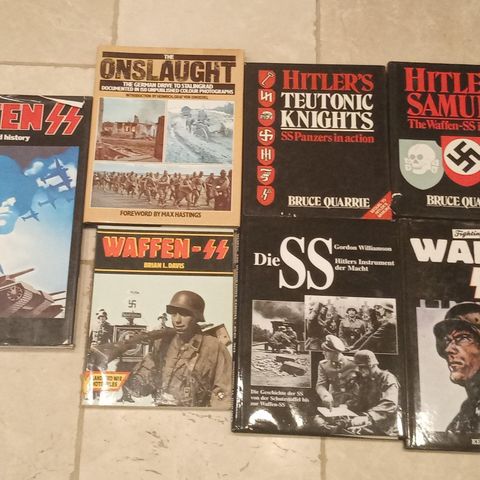 Samling bøker Waffen SS