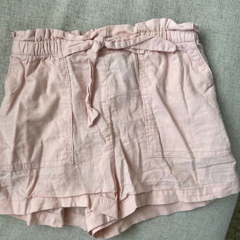 Flott rosa shorts fra H&M str 10-12 år