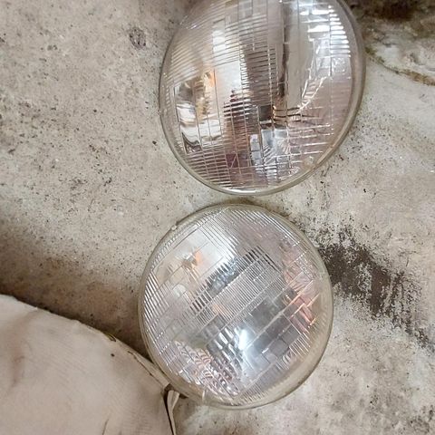 Sealed beam lamper