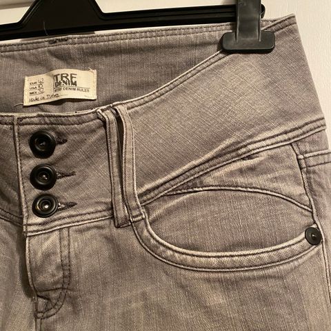 Jeans fra Zara str 42