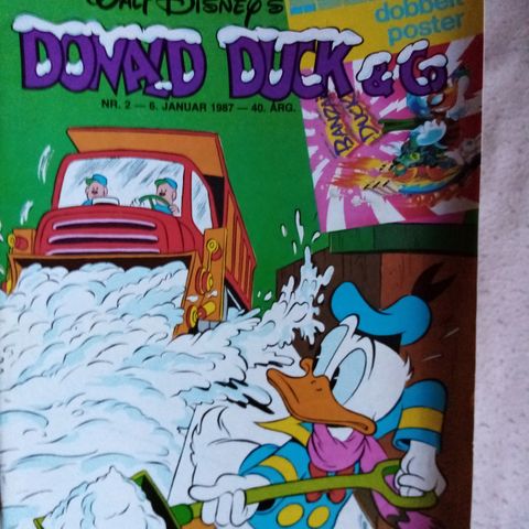 Donald Duck blader fra 1987. Selges.