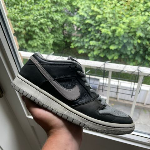 Nike Dunk SB Low Shadow