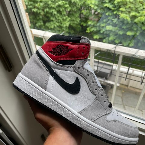 Nike Air Jordan 1 High Light Grey