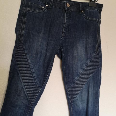 H&M jeans i størrelse 40