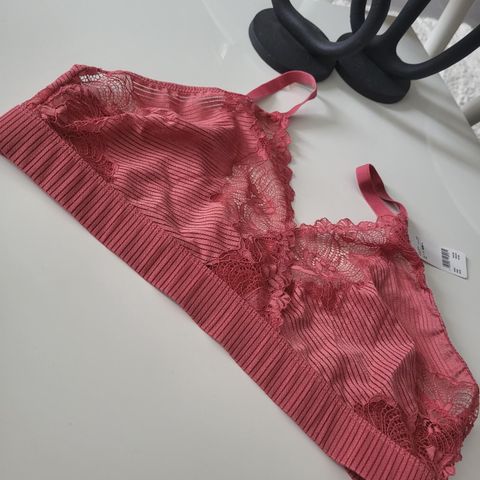 Nydelig BH/bralette fra cubus