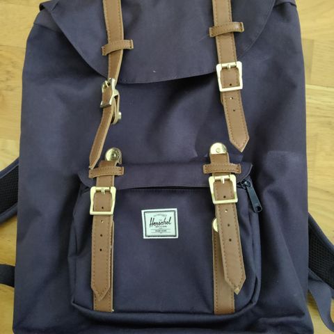 Backpack Ryggsekk Herschel little america mid volume