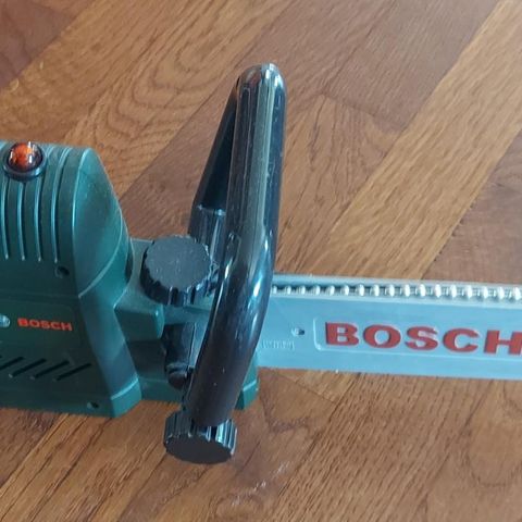 Bosch motorsag for barn