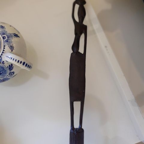 Afrikansk kunst vintage utskjært mahogany..