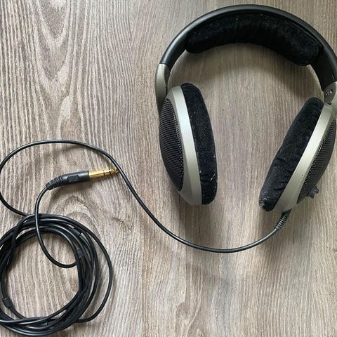 Sennheiser HD555 Headphones