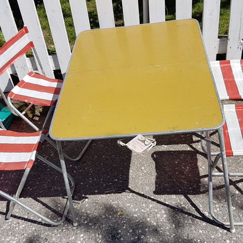 Retro campingbord +4 stoler.
