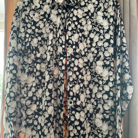 Bluse sort str 38 , H&M