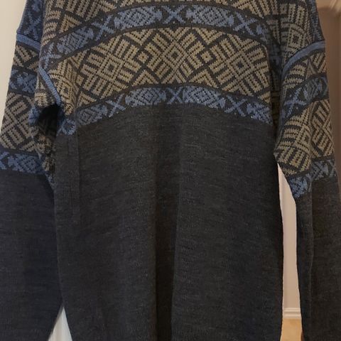 Ny genser fra Vikafjell.