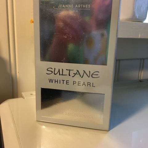 Jeanne Arthes.  "SULTANE White Pearl". 100 ml. Edp.  NY! Parfyme, duft.