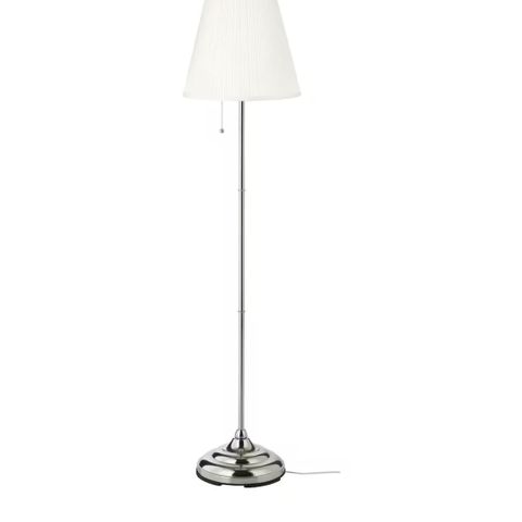 Gulvlampe fra ikea