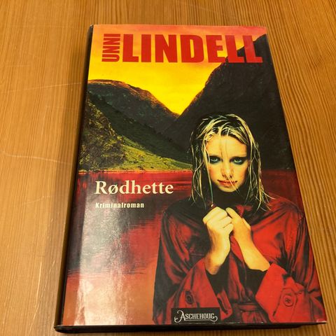 Unni Lindell : RØDHETTE