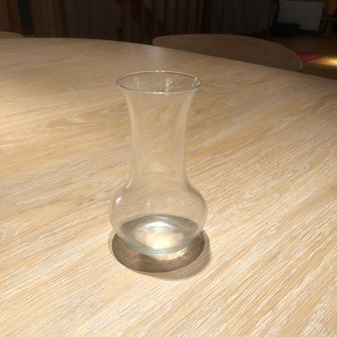 Glass vase