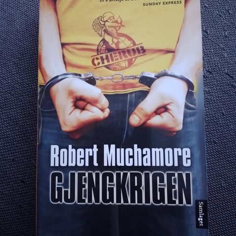 GJENGKRIGEN - Robert Muchamore. SOM NY!