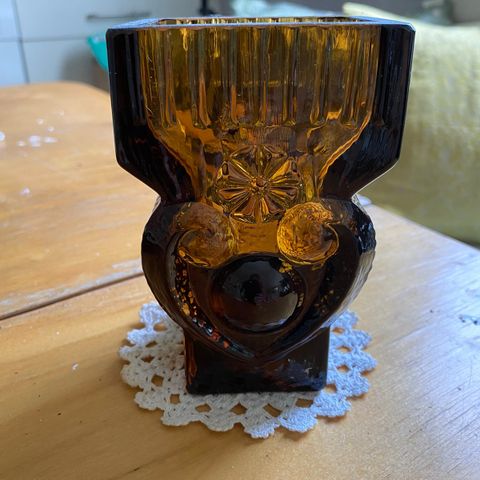 Brun retro glass vase. Finsk?