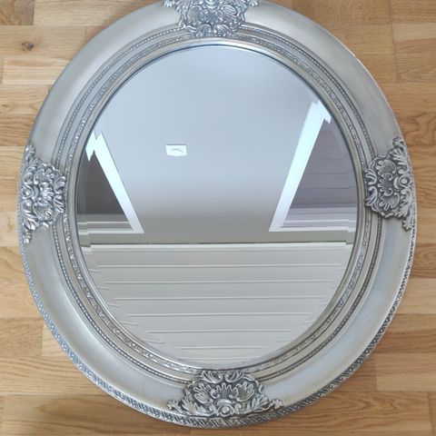 Antikk speil 80 x 70 cm med treramme