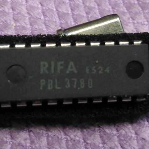 IC PBL 3780 RIFA PRODUSENT Elektronikk Deler Telefon IC