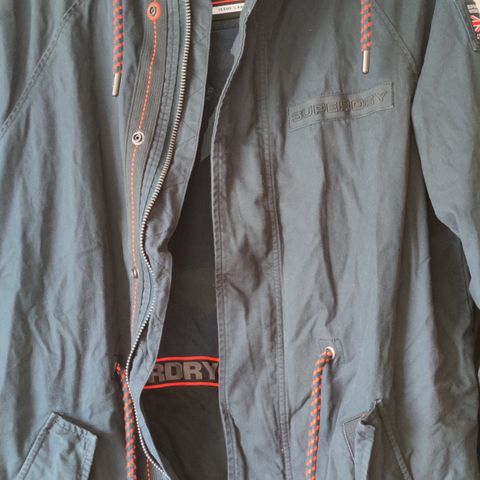 Superdry lett jakke