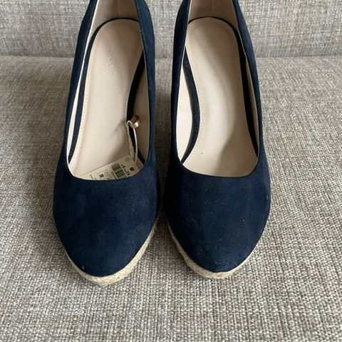 Monsoon kilehæl/wedges str 39 navy - ubrukt med tag på