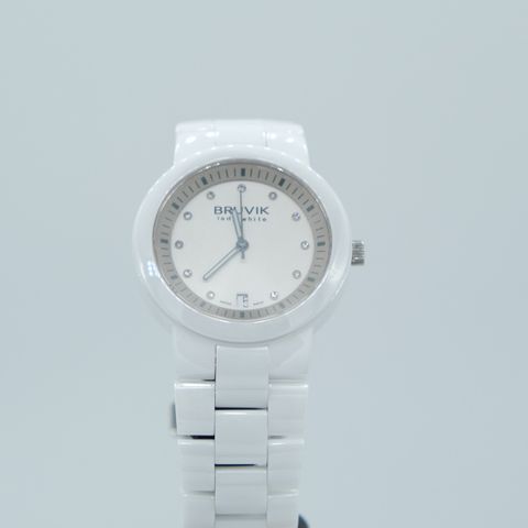 Bruvik Lady White