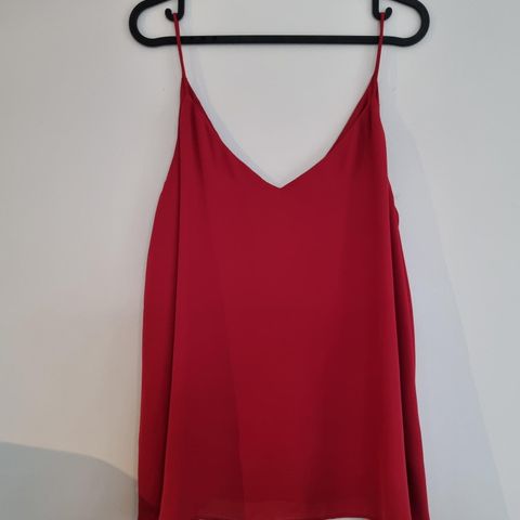 H&M rød singlet str. 42