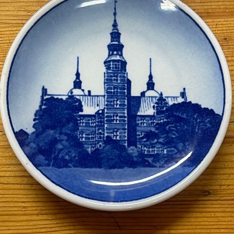 Royal Copenhagen Rosenborg Platte 8 cm