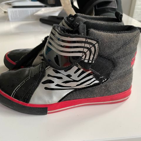Star Wars shoes Size 33