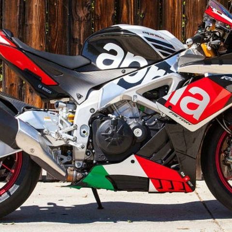 Aprilia RSV4 2016RF parts