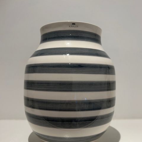 KHALER Omaggio vase medium 20 cm