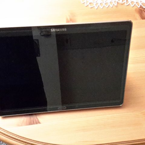 Samsung galaxy tab s 10,5" nettbrett selges .