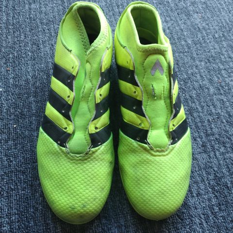 Adidas fotball sko 37.5