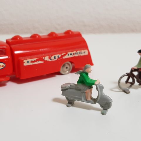 Vintage Lego Esso Tankbil - Scooter - Cykel