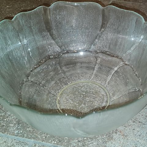 Fleur punch bowl (Arcoroc France)